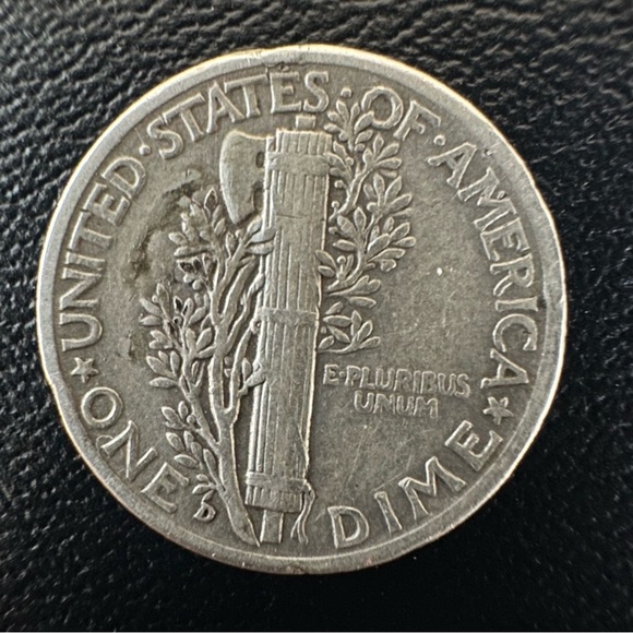 1941-D Mercury Dime – 90% Silver | Vintage Denver Mint Coin - Picture 4 of 7